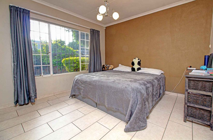 3 Bedroom Property for Sale in Wilgeheuwel Gauteng