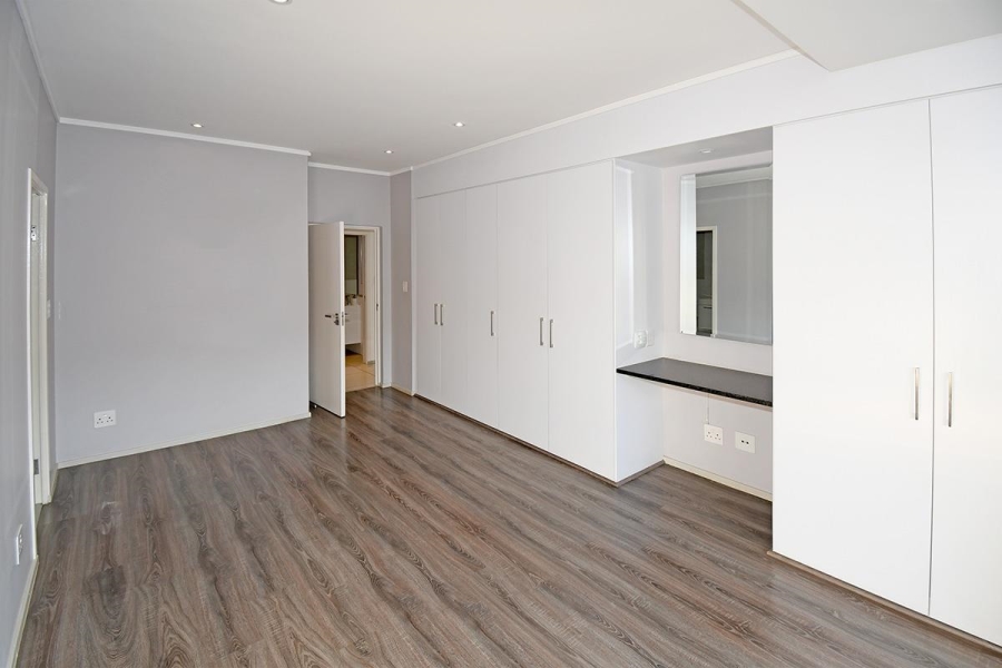 2 Bedroom Property for Sale in Oaklands Gauteng