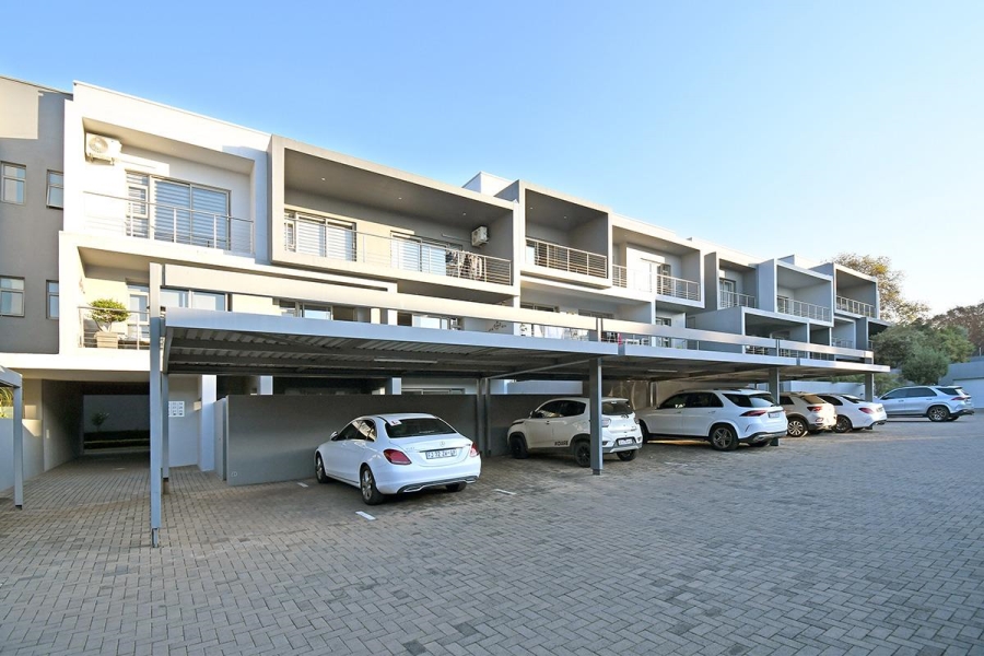 2 Bedroom Property for Sale in Oaklands Gauteng
