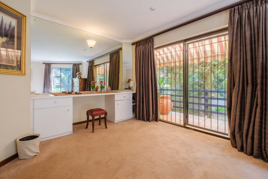 4 Bedroom Property for Sale in Wapadrand Gauteng