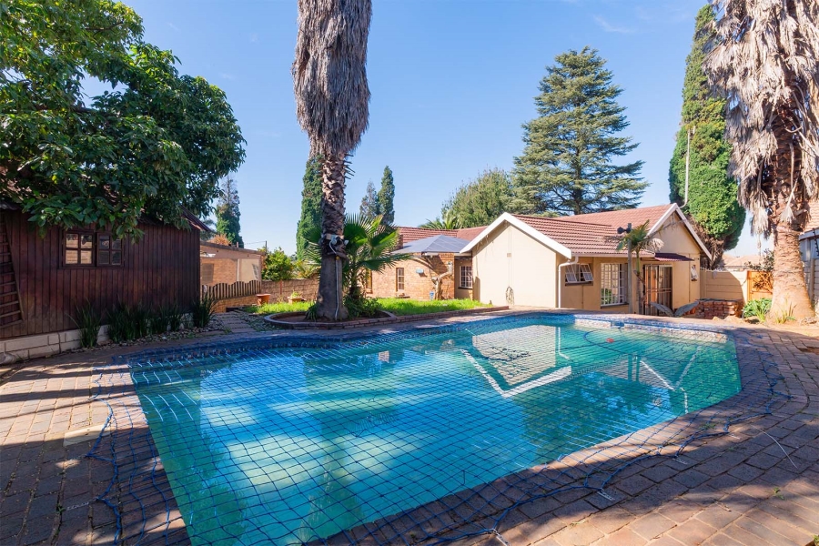 3 Bedroom Property for Sale in Van Riebeeck Park Gauteng