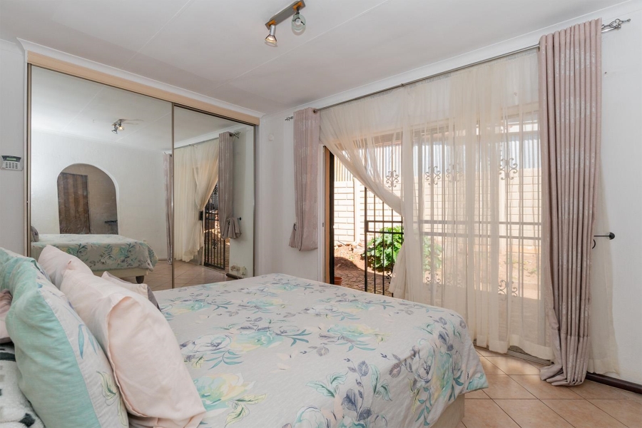 3 Bedroom Property for Sale in Van Riebeeck Park Gauteng