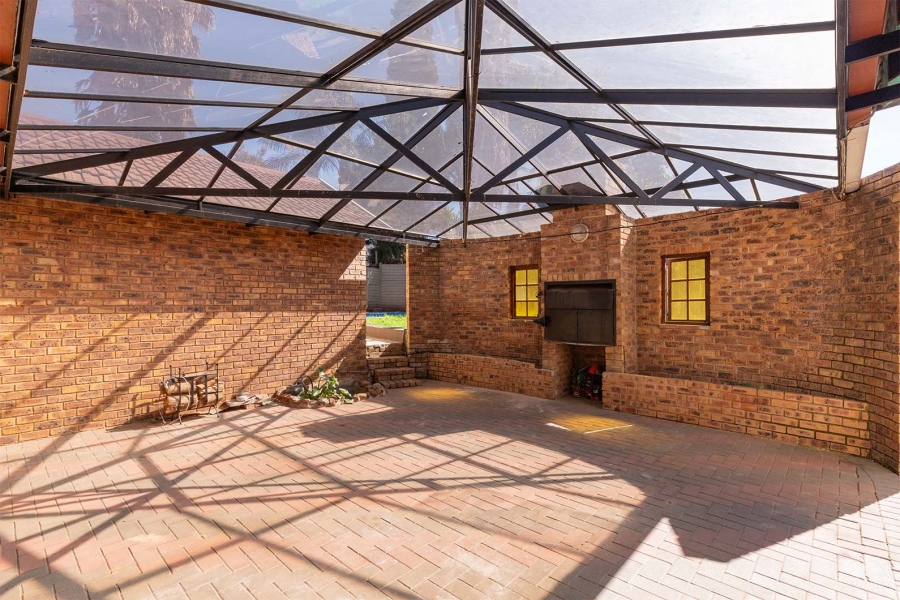 3 Bedroom Property for Sale in Van Riebeeck Park Gauteng