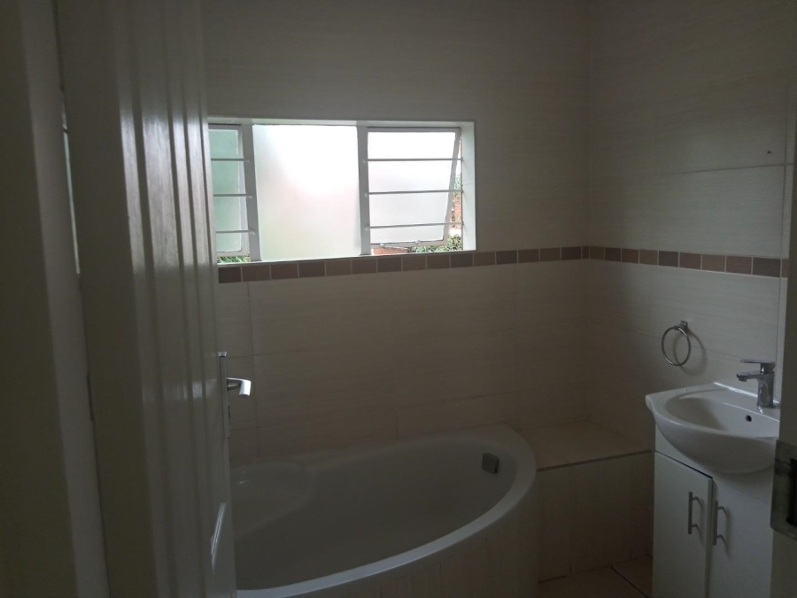 3 Bedroom Property for Sale in Bedford Gardens Gauteng