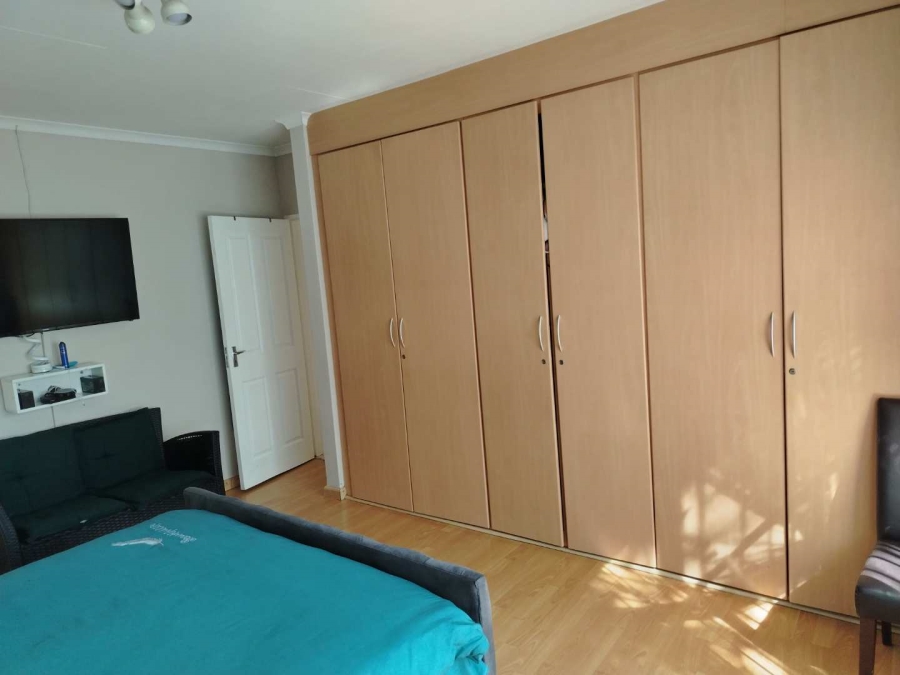 To Let 3 Bedroom Property for Rent in Suideroord Gauteng