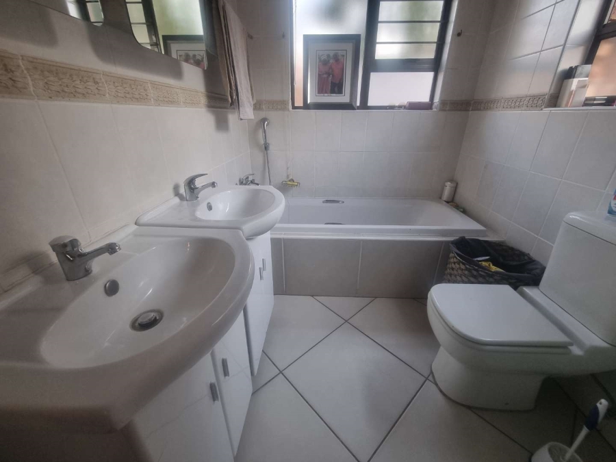 3 Bedroom Property for Sale in New Market Gauteng