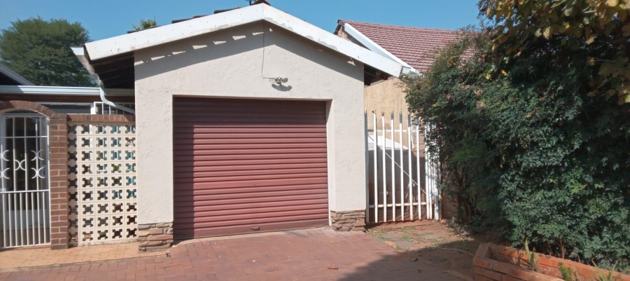 3 Bedroom Property for Sale in Elspark Gauteng