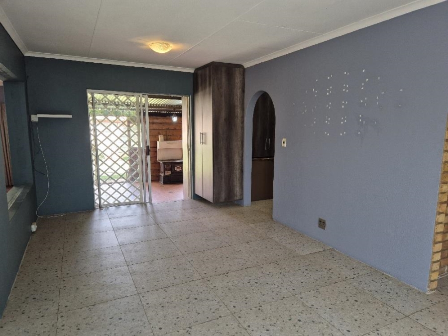 4 Bedroom Property for Sale in Sunward Park Gauteng