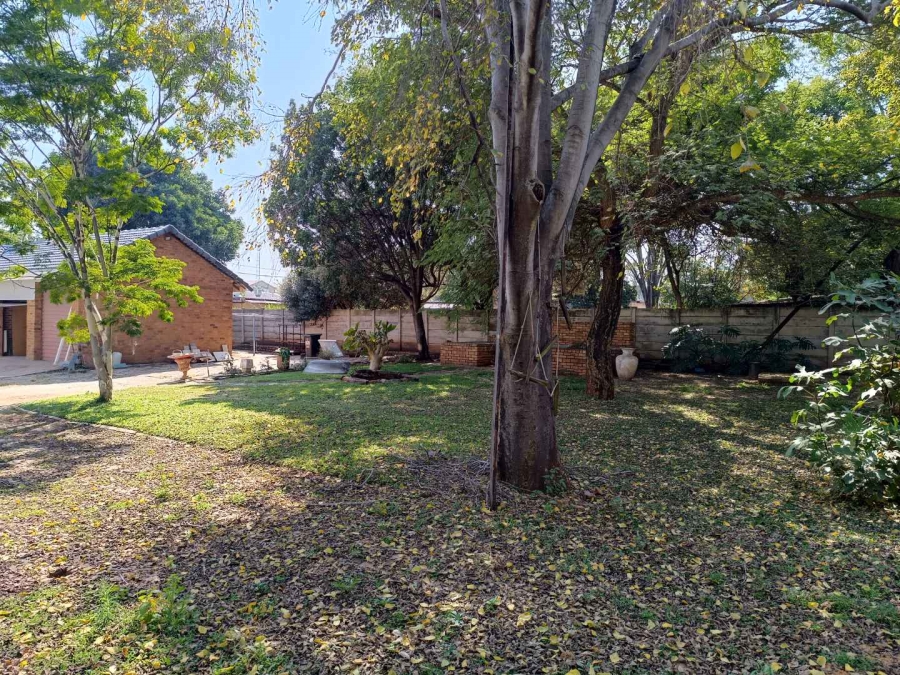 4 Bedroom Property for Sale in Wierda Park Gauteng