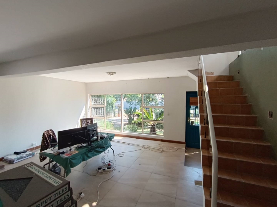 4 Bedroom Property for Sale in Wierda Park Gauteng