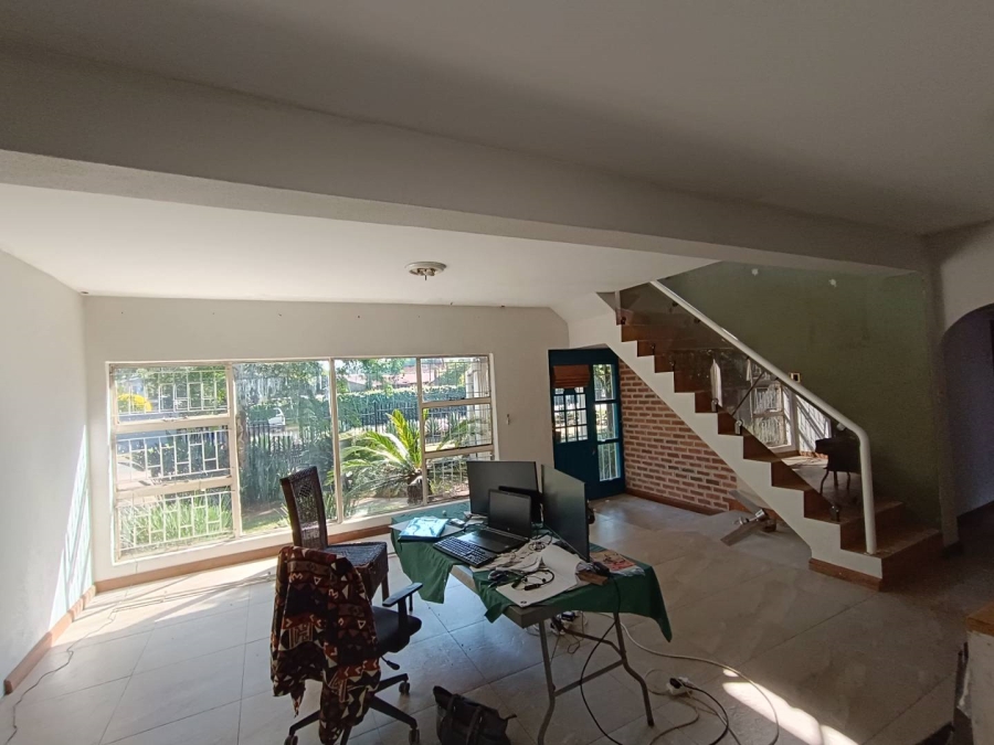 4 Bedroom Property for Sale in Wierda Park Gauteng