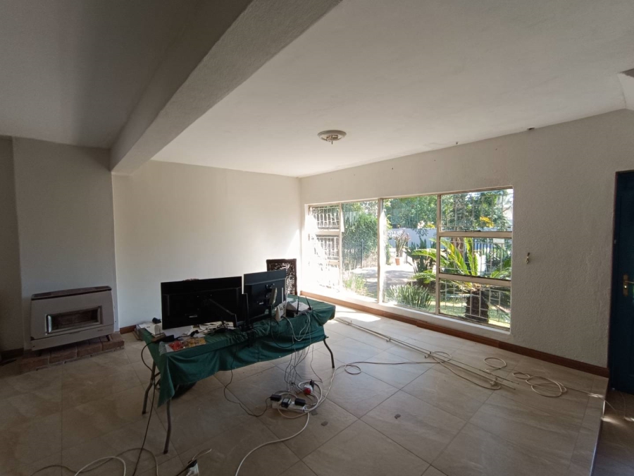 4 Bedroom Property for Sale in Wierda Park Gauteng