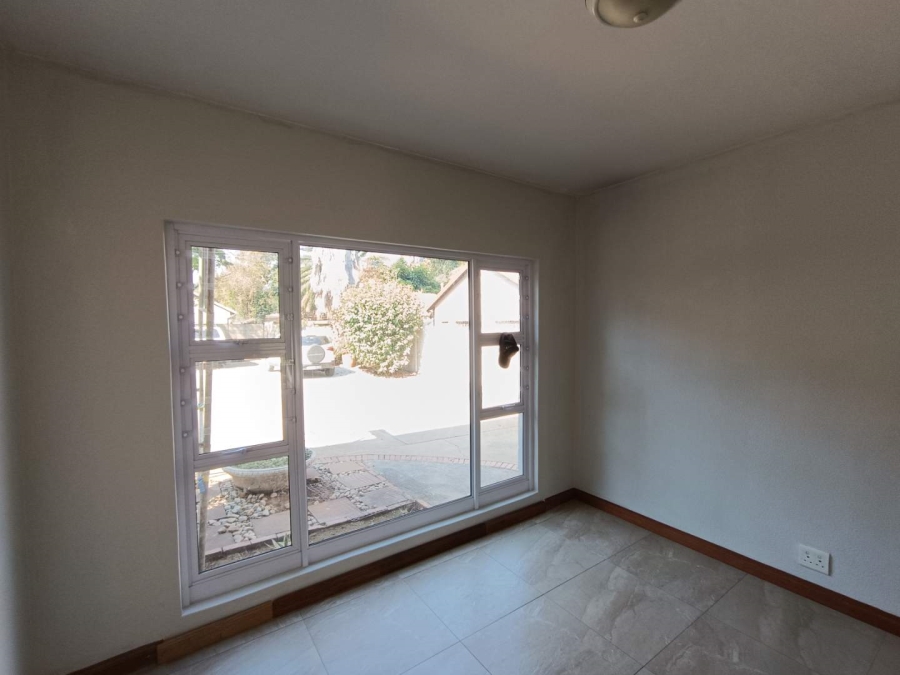 4 Bedroom Property for Sale in Wierda Park Gauteng