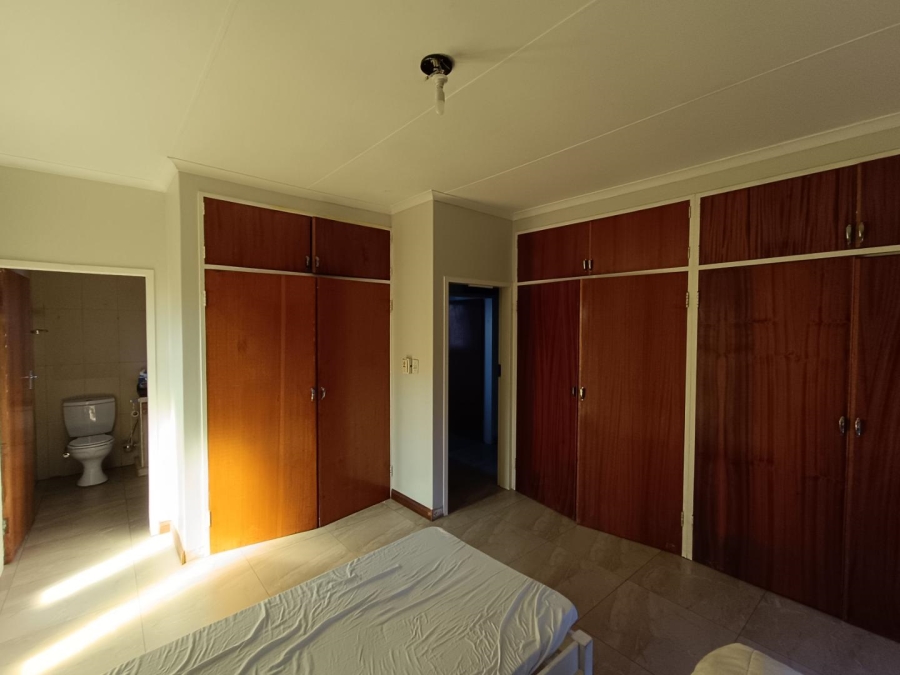 4 Bedroom Property for Sale in Wierda Park Gauteng