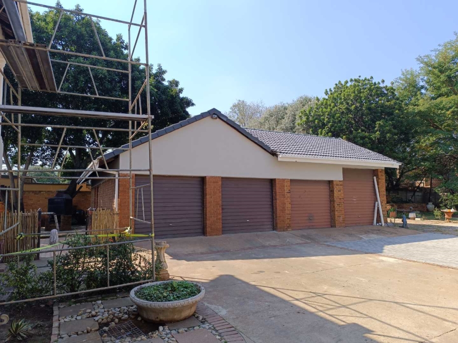 4 Bedroom Property for Sale in Wierda Park Gauteng