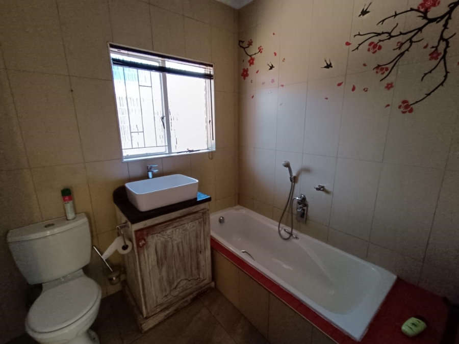 4 Bedroom Property for Sale in Wierda Park Gauteng