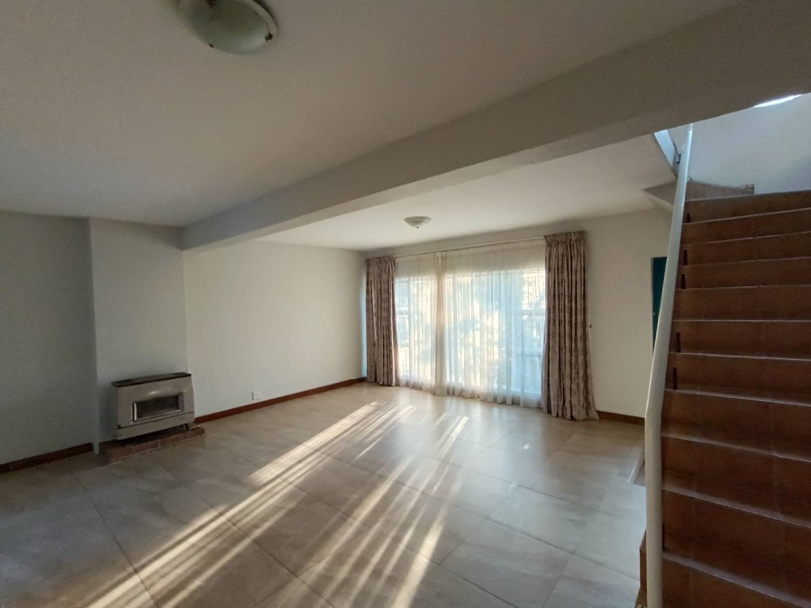 4 Bedroom Property for Sale in Wierda Park Gauteng