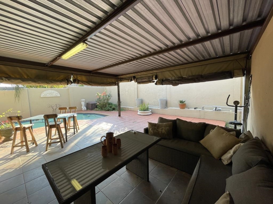 3 Bedroom Property for Sale in Strubensvallei Gauteng