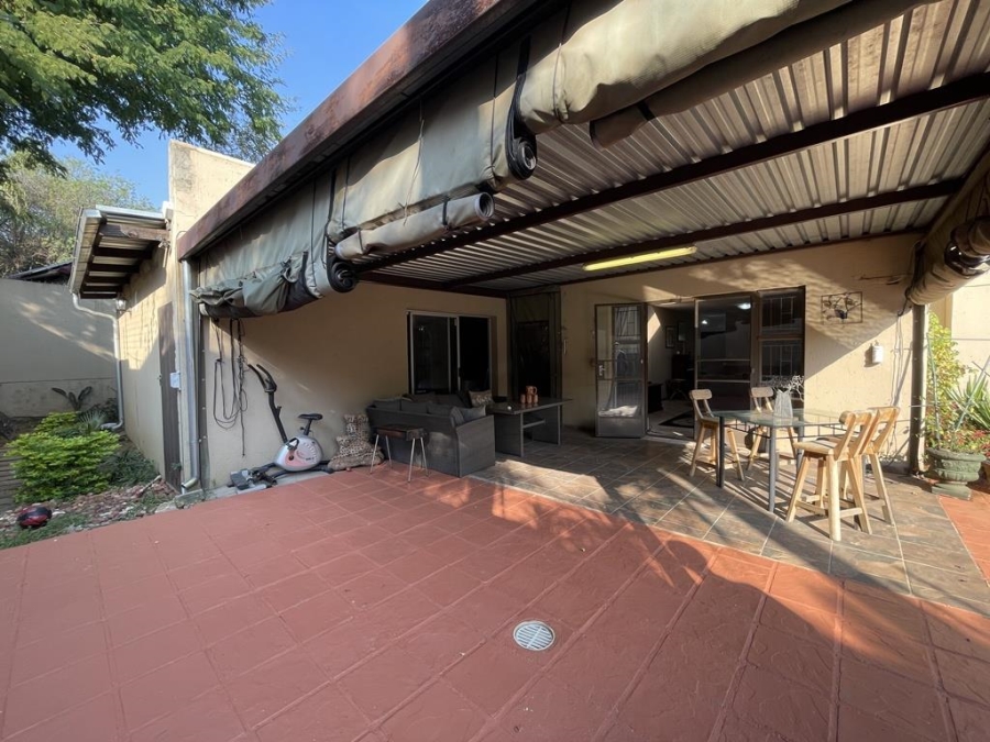3 Bedroom Property for Sale in Strubensvallei Gauteng