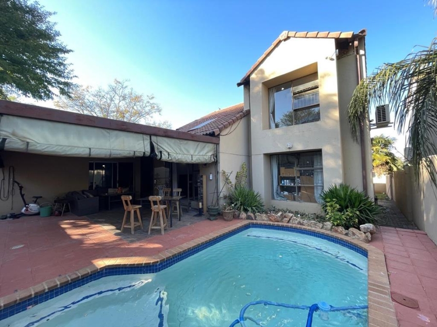 3 Bedroom Property for Sale in Strubensvallei Gauteng