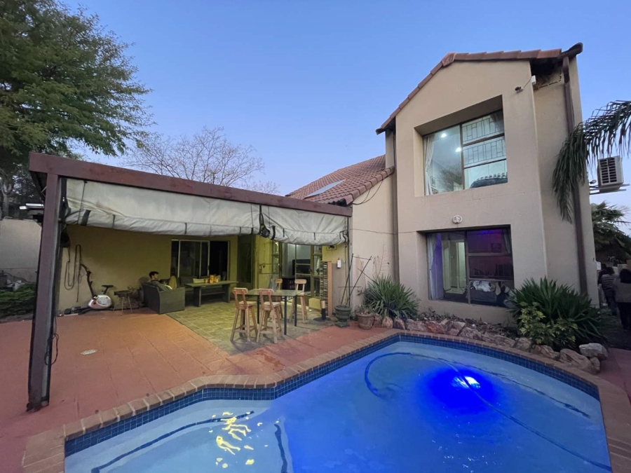3 Bedroom Property for Sale in Strubensvallei Gauteng
