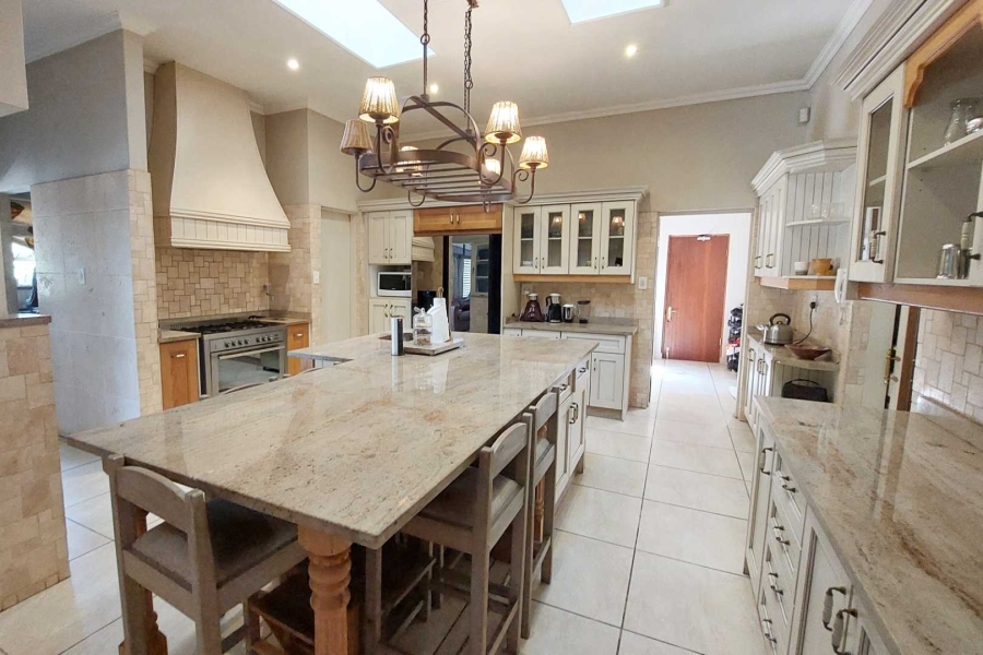 5 Bedroom Property for Sale in Rivonia Gauteng