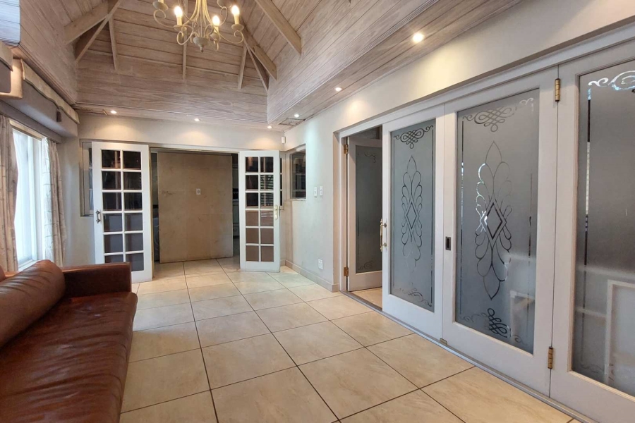 5 Bedroom Property for Sale in Rivonia Gauteng