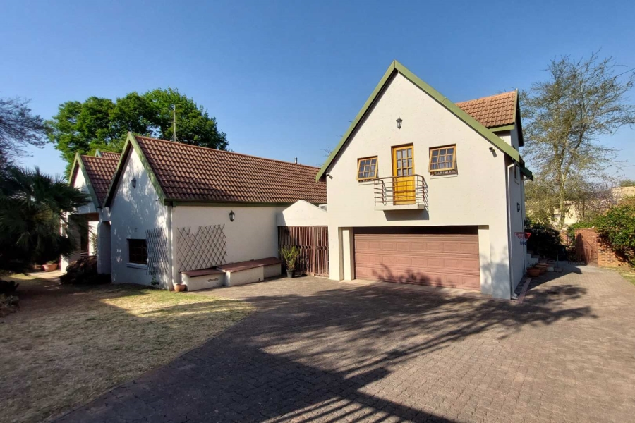 5 Bedroom Property for Sale in Rivonia Gauteng