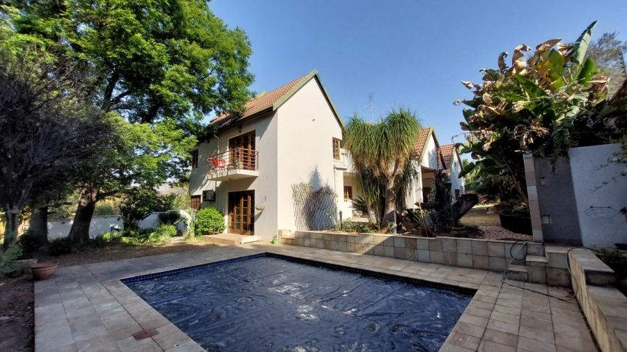 5 Bedroom Property for Sale in Rivonia Gauteng