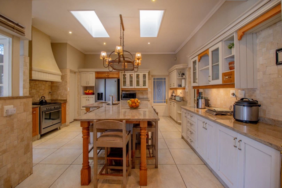 5 Bedroom Property for Sale in Rivonia Gauteng