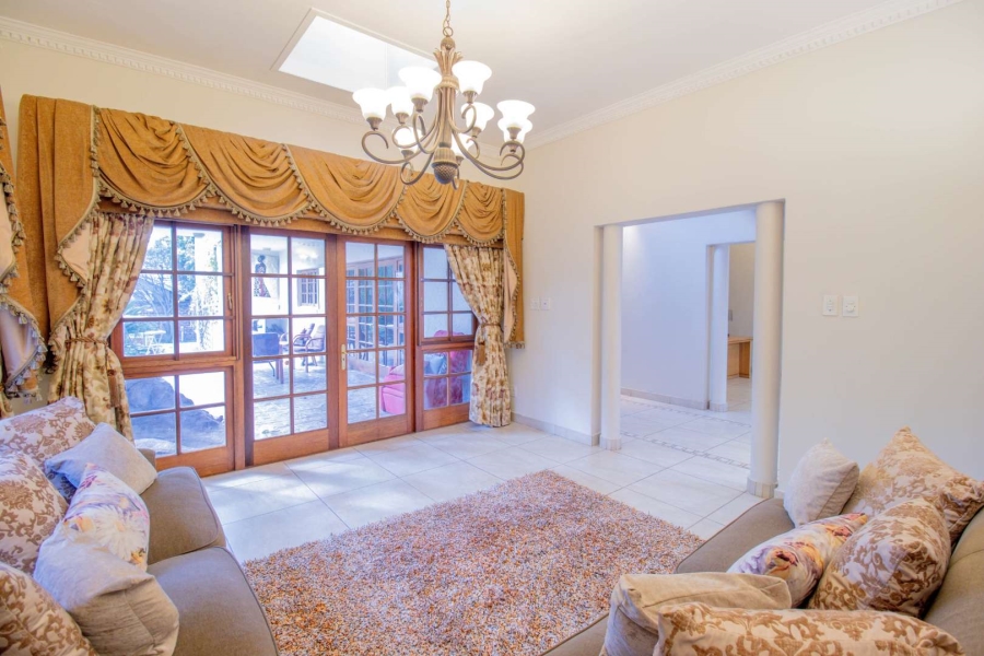 5 Bedroom Property for Sale in Rivonia Gauteng