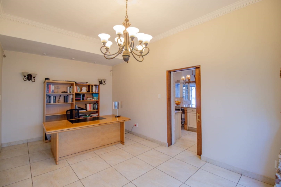 5 Bedroom Property for Sale in Rivonia Gauteng