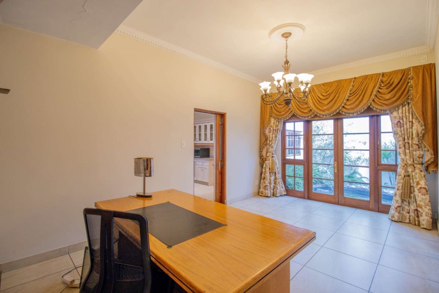 5 Bedroom Property for Sale in Rivonia Gauteng