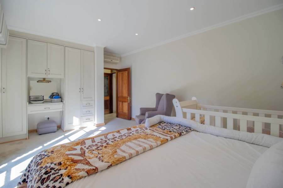 5 Bedroom Property for Sale in Rivonia Gauteng