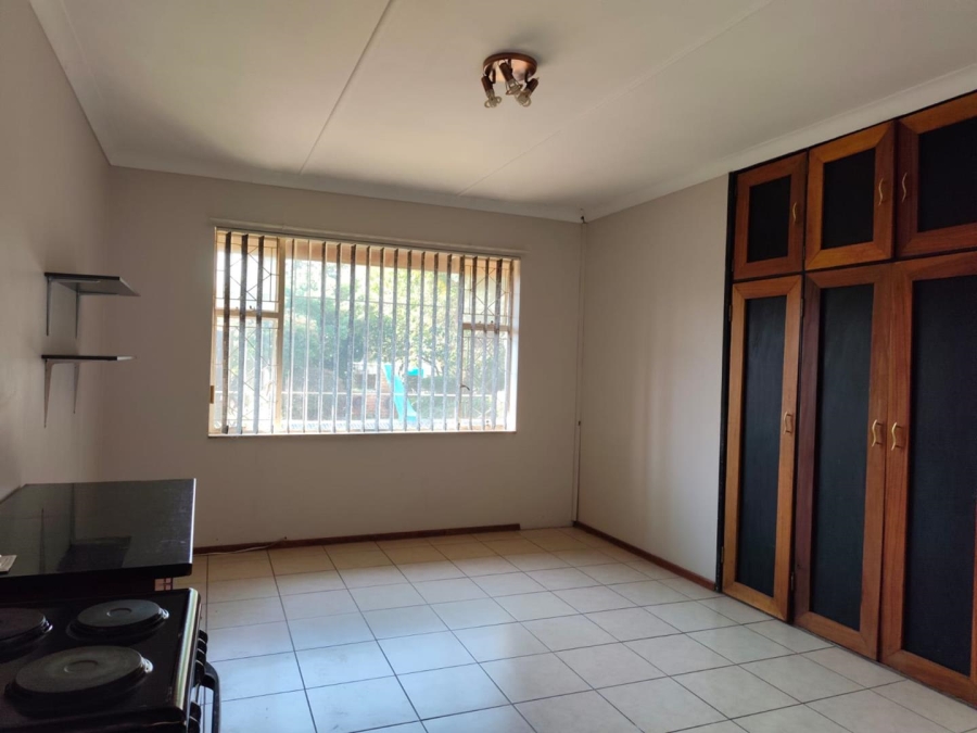 To Let 2 Bedroom Property for Rent in Linbro Park Gauteng