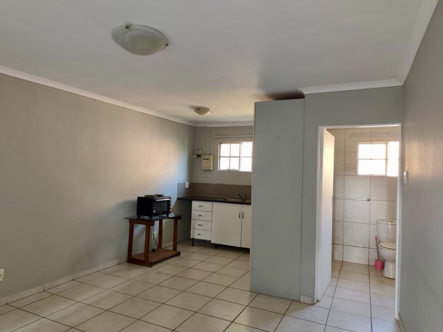 To Let 1 Bedroom Property for Rent in Linbro Park Gauteng