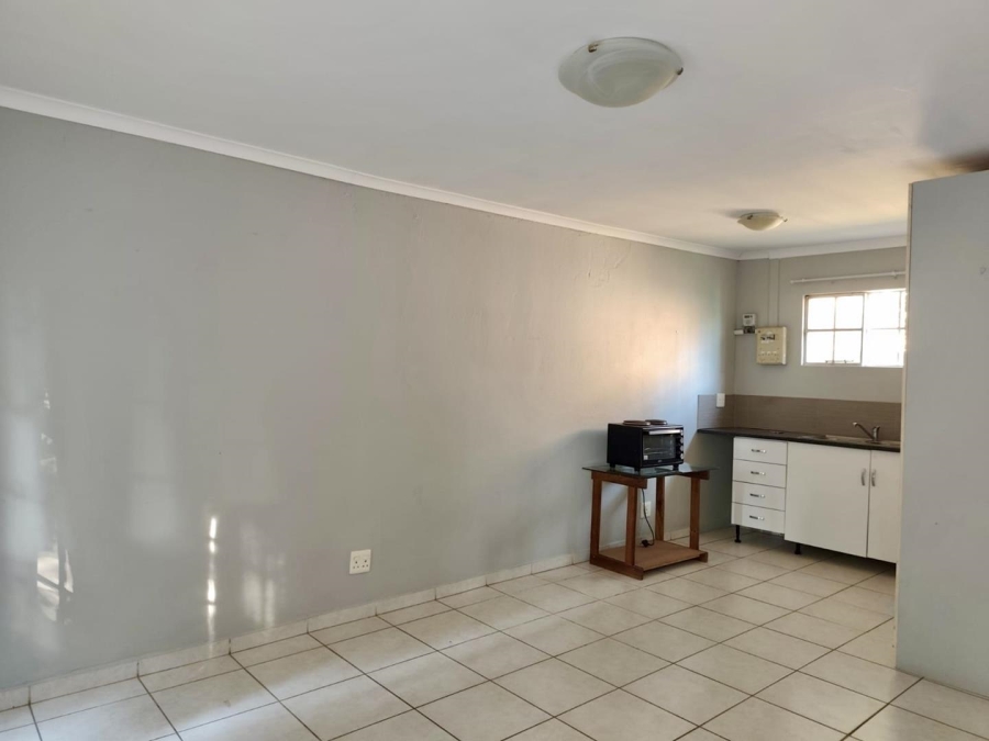 To Let 1 Bedroom Property for Rent in Linbro Park Gauteng