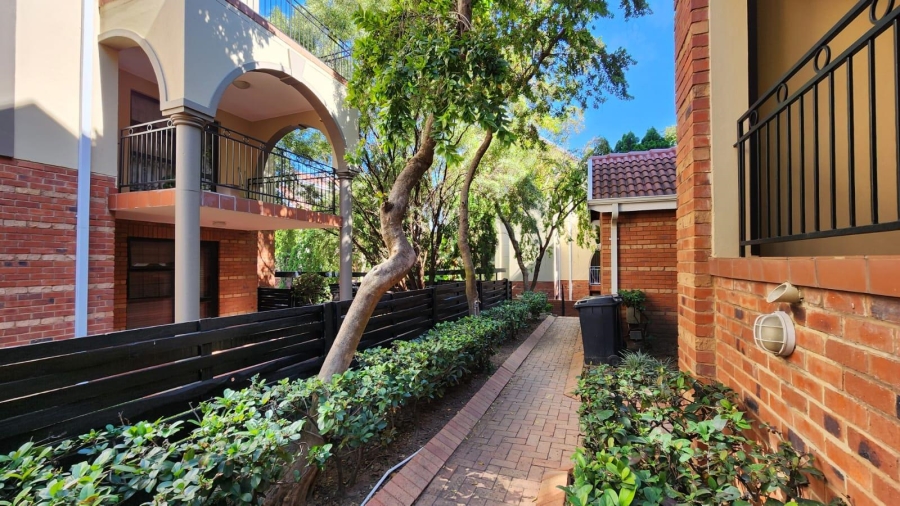 2 Bedroom Property for Sale in Bryanston Gauteng