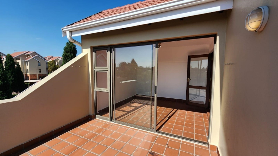 2 Bedroom Property for Sale in Bryanston Gauteng