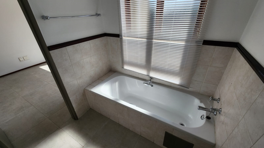 2 Bedroom Property for Sale in Bryanston Gauteng