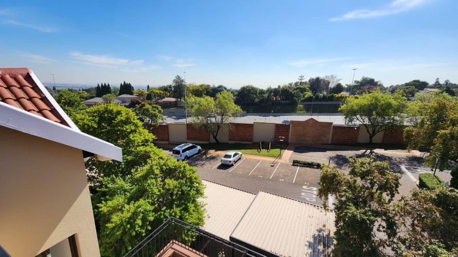 2 Bedroom Property for Sale in Bryanston Gauteng