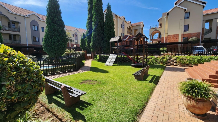 2 Bedroom Property for Sale in Bryanston Gauteng