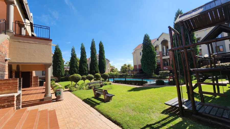 2 Bedroom Property for Sale in Bryanston Gauteng