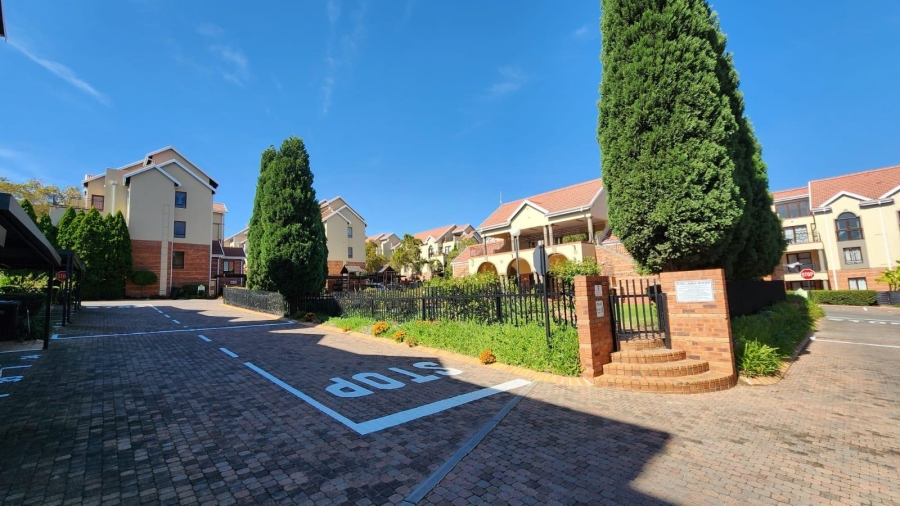 2 Bedroom Property for Sale in Bryanston Gauteng