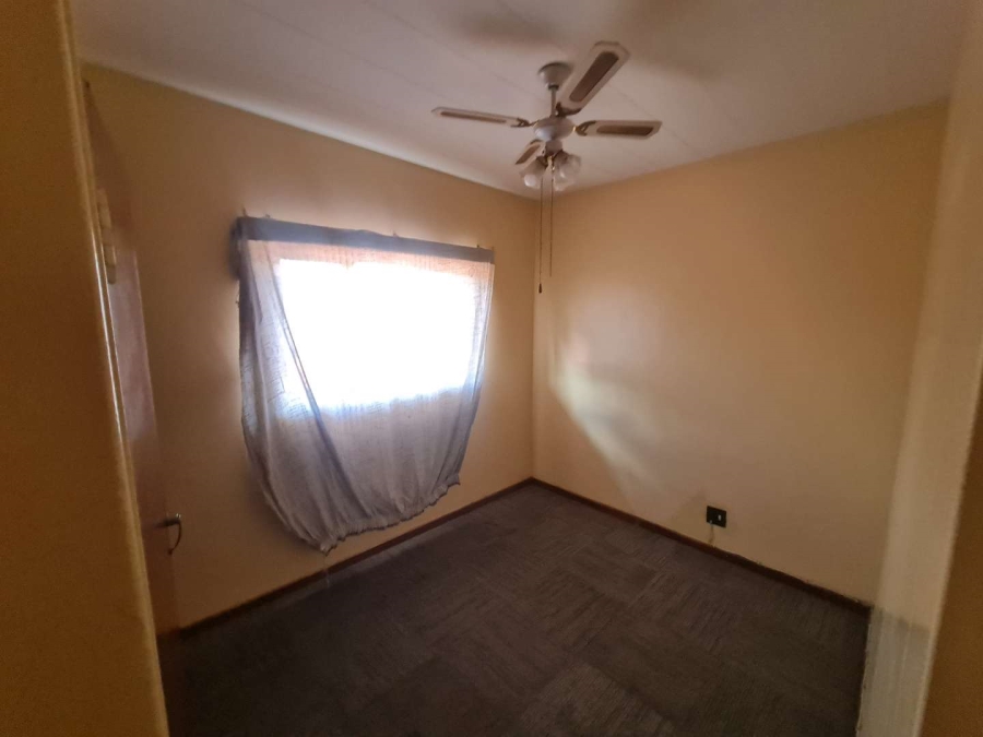 2 Bedroom Property for Sale in Pretoria Gardens Gauteng