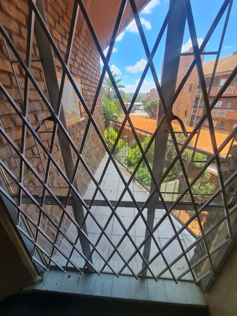 2 Bedroom Property for Sale in Pretoria Gardens Gauteng