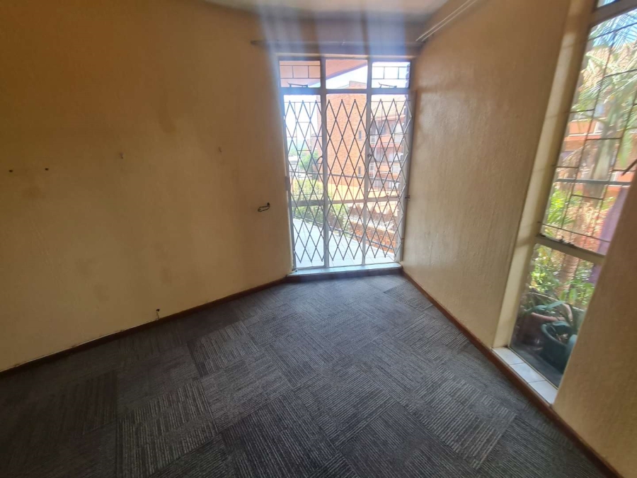 2 Bedroom Property for Sale in Pretoria Gardens Gauteng