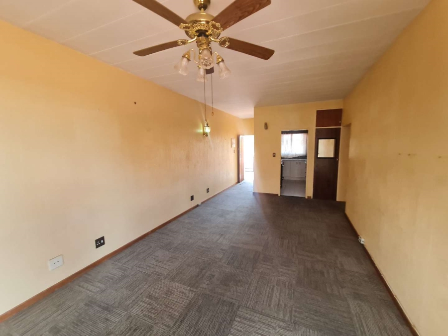 2 Bedroom Property for Sale in Pretoria Gardens Gauteng
