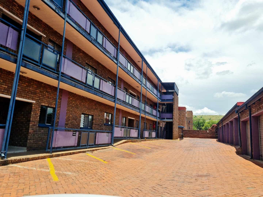 2 Bedroom Property for Sale in Pretoria Gardens Gauteng
