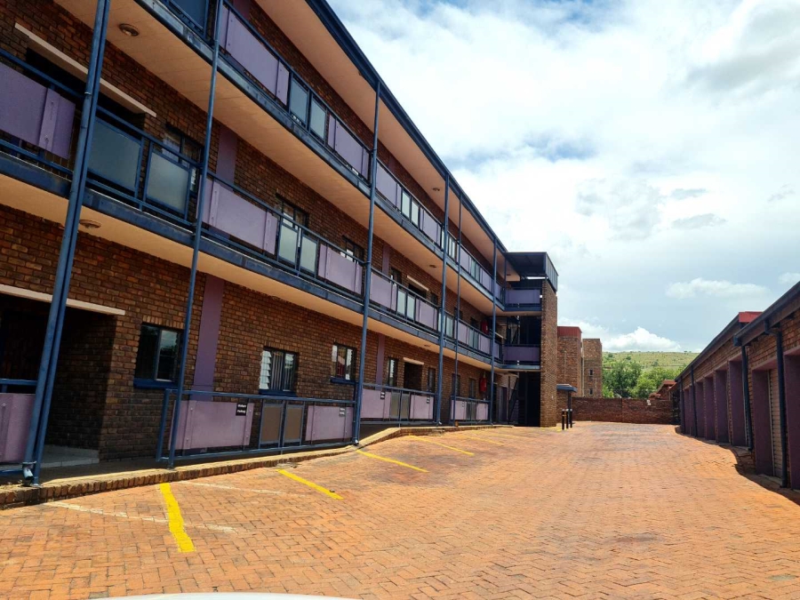 2 Bedroom Property for Sale in Pretoria Gardens Gauteng